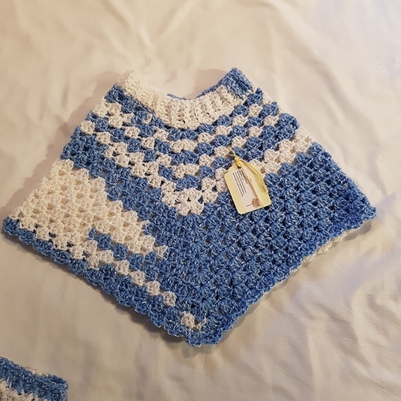 Hand crafted poncho 18m - 3T blue and white NEW - Picture 6 of 6